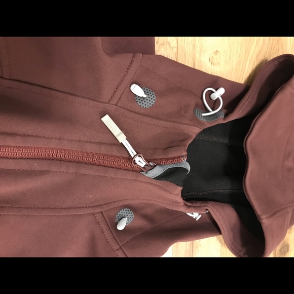 Mammut Water Resistant jacket - Picture 3 of 7